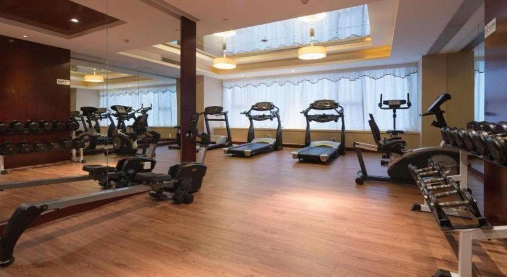 Leisure Hotel Dongguan  Eksteriør billede