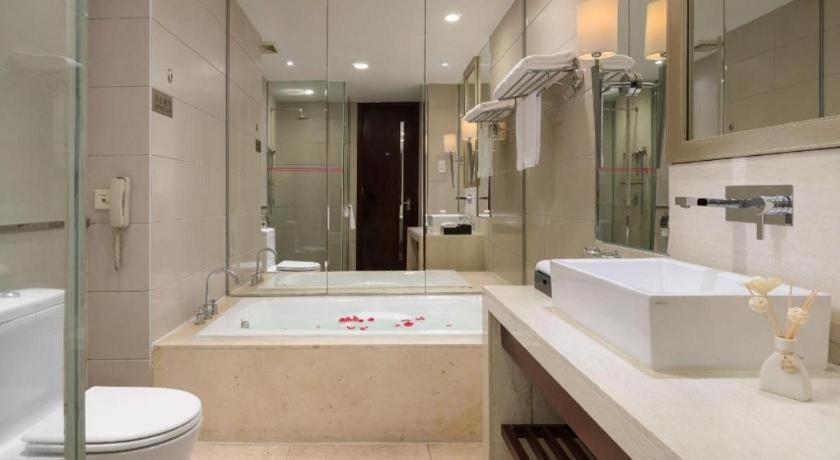 Leisure Hotel Dongguan  Eksteriør billede
